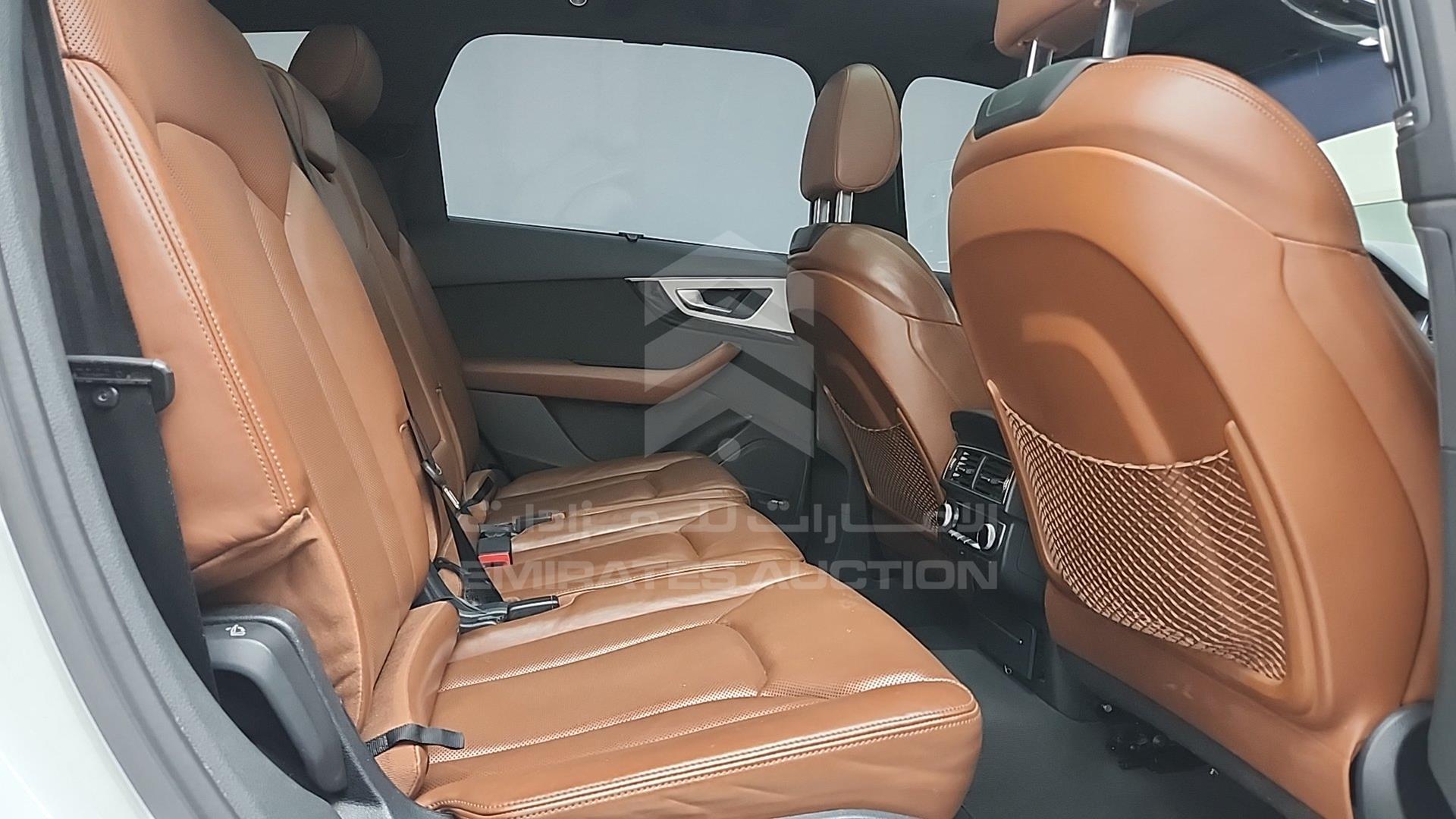 2016 AUDI Q7 VIN: WA1AGDF7XGD001570