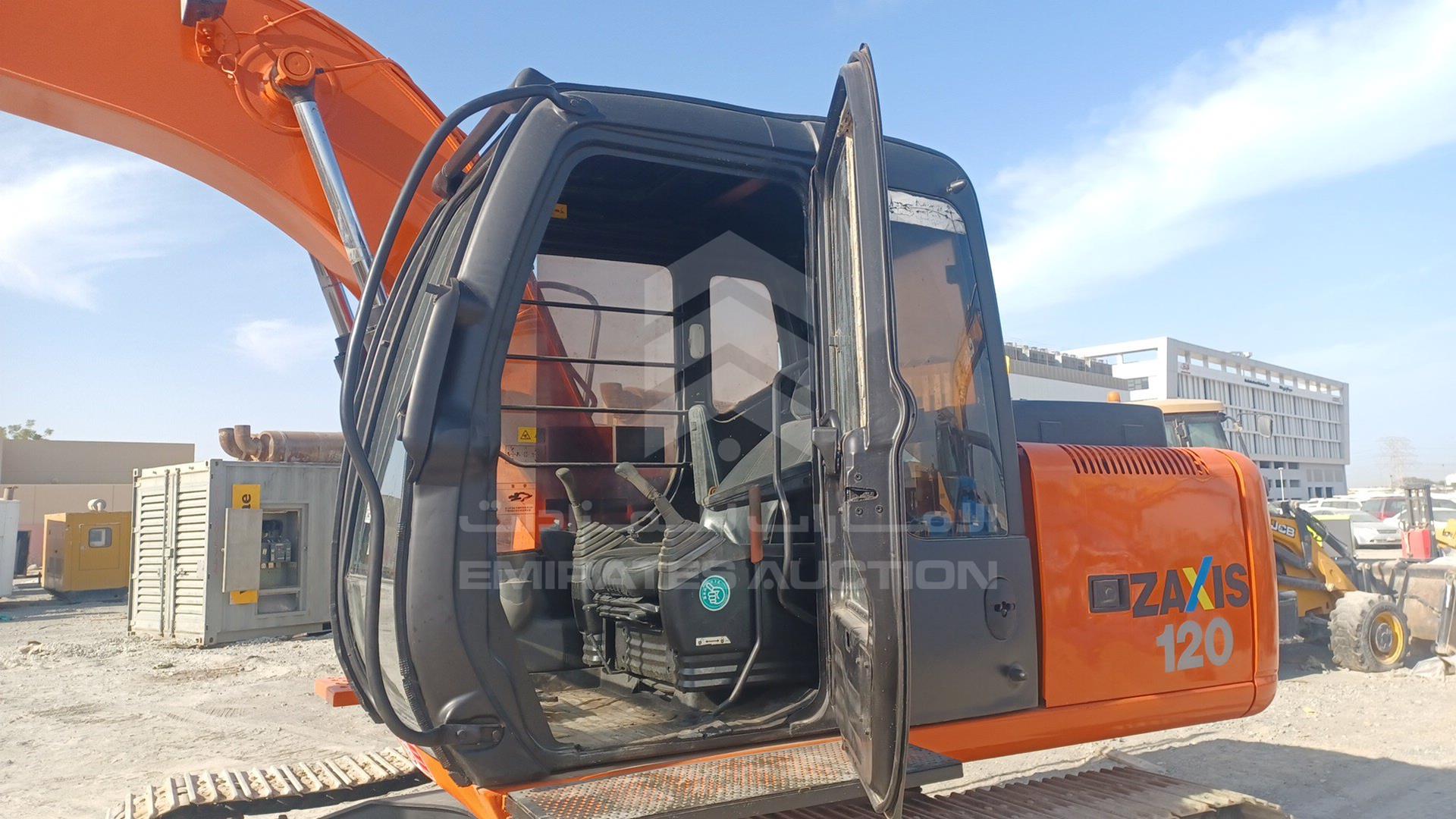 2015 HITACHI EXCAVATOR VIN: HHEAYK00C00100545