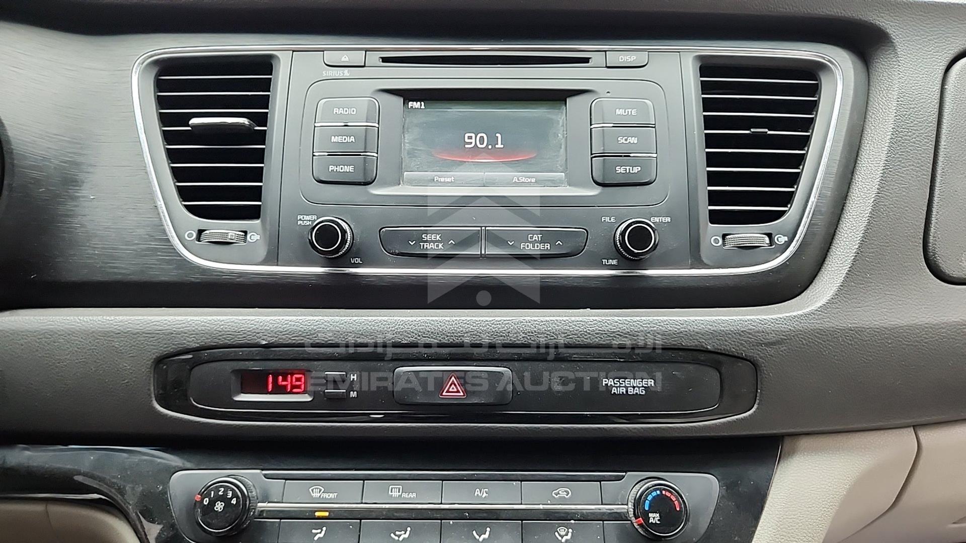 2016 KIA SEDONA VIN: KNDMA5C18G6118093
