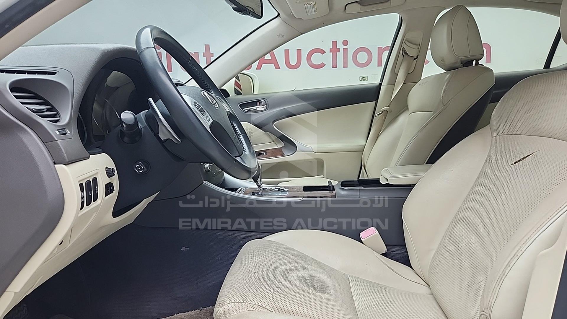 2013 LEXUS IS300 VIN: JTHBG2629D5003494