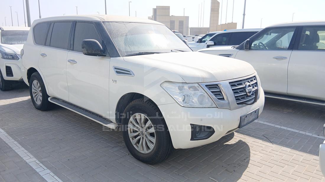نيسان باترول 2019 — الزاوية الأمامية اليمنى — صورة 9