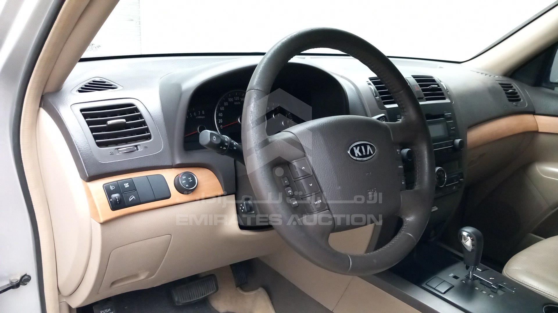 2013 KIA MOHAVE VIN: KNAKN8110D5098632