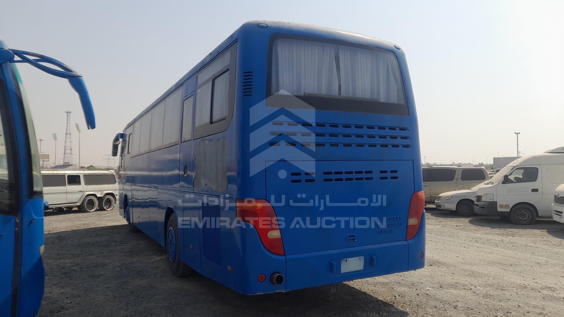2010 BUS --- VIN: LGF6JR9W7AF123500