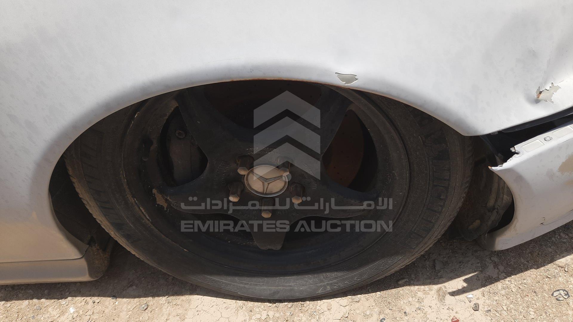 0 MERCEDES --- VIN: WDB2201751A114214