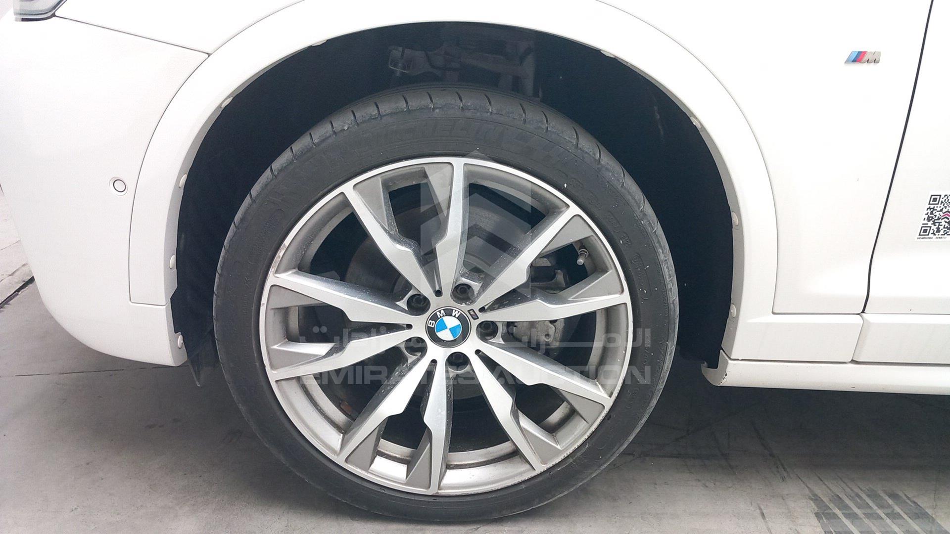 2018 BMW X4 VIN: WBAXW7102J0Y57164