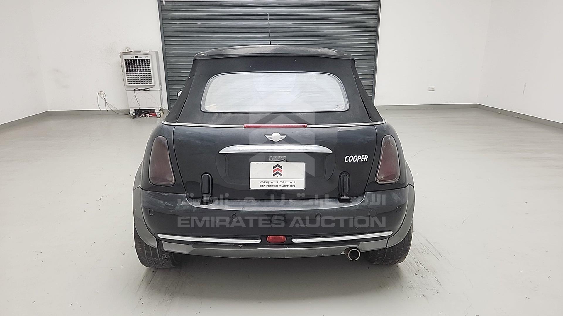 2005 MINI COOPER VIN: WMWRF31095TF90324