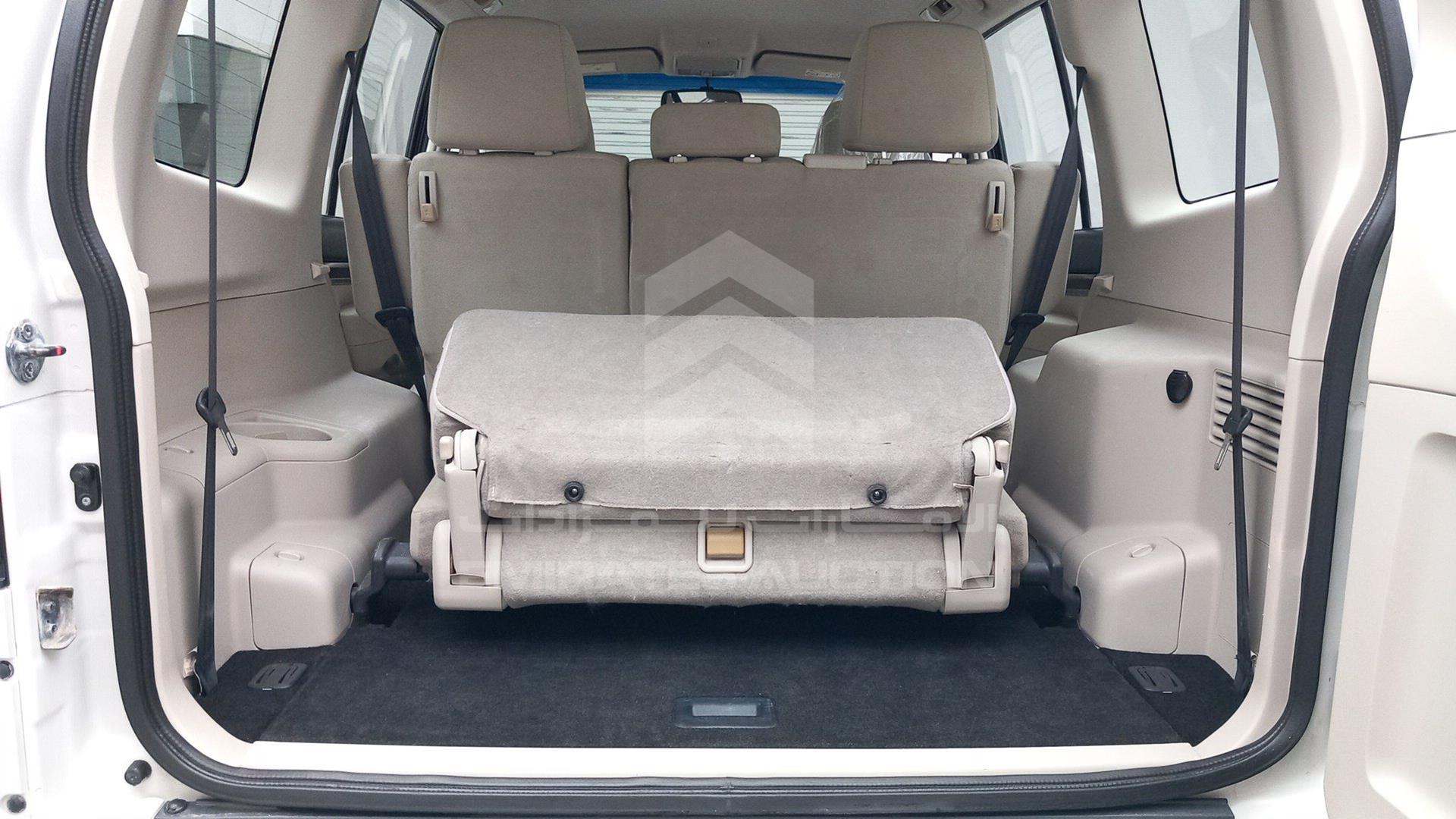 2014 MITSUBISHI PAJERO VIN: JMYLRV95WEJ707012