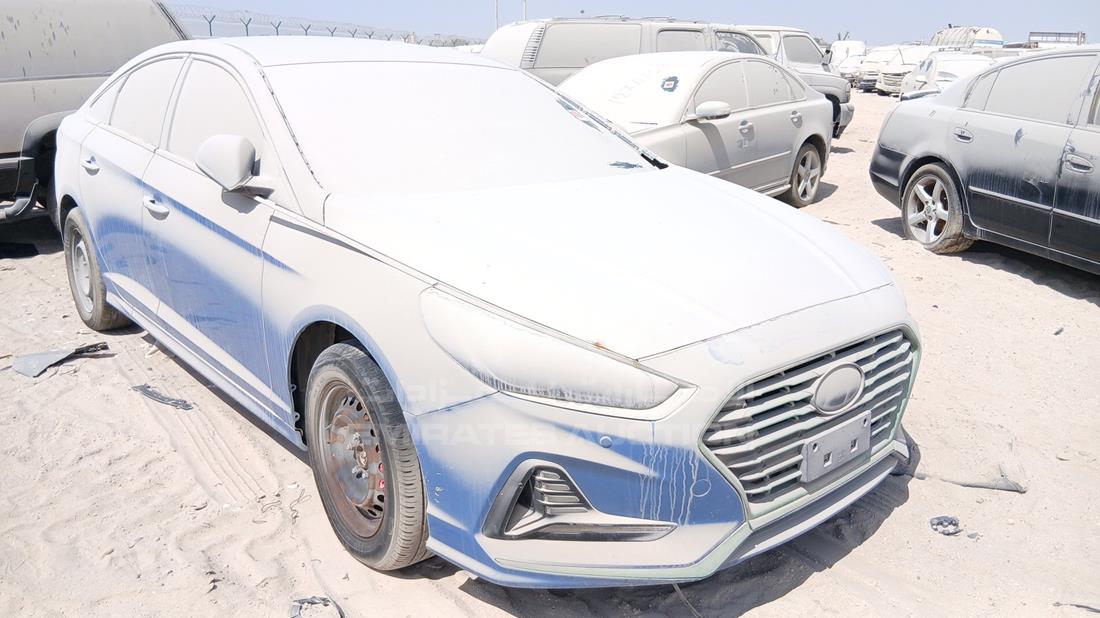 2018 Hyundai Sonata — Front Right Angle — Photo 9