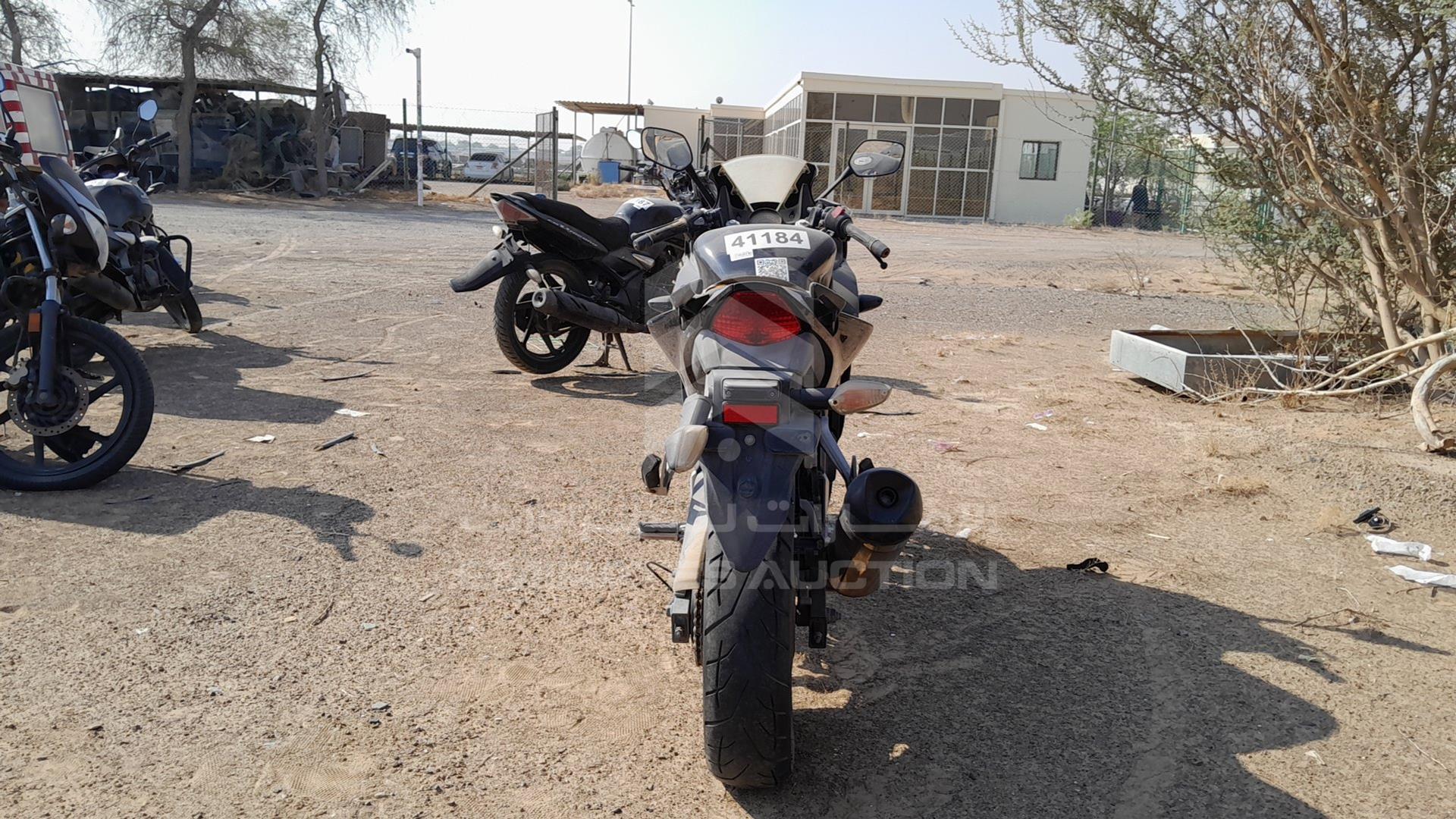 2015 HONDA CB300R VIN: MLHNC51A0F5100108