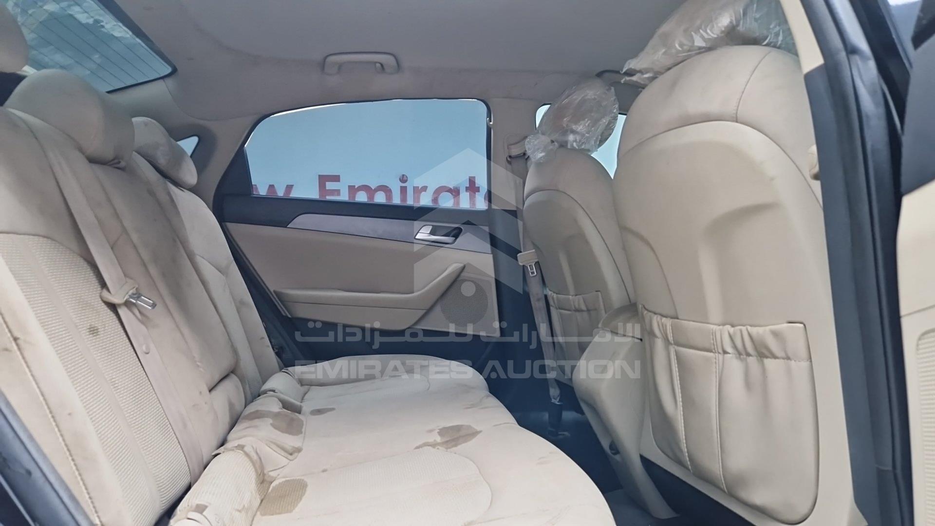 2016 HYUNDAI SONATA VIN: 5NPE24AF7GH273542