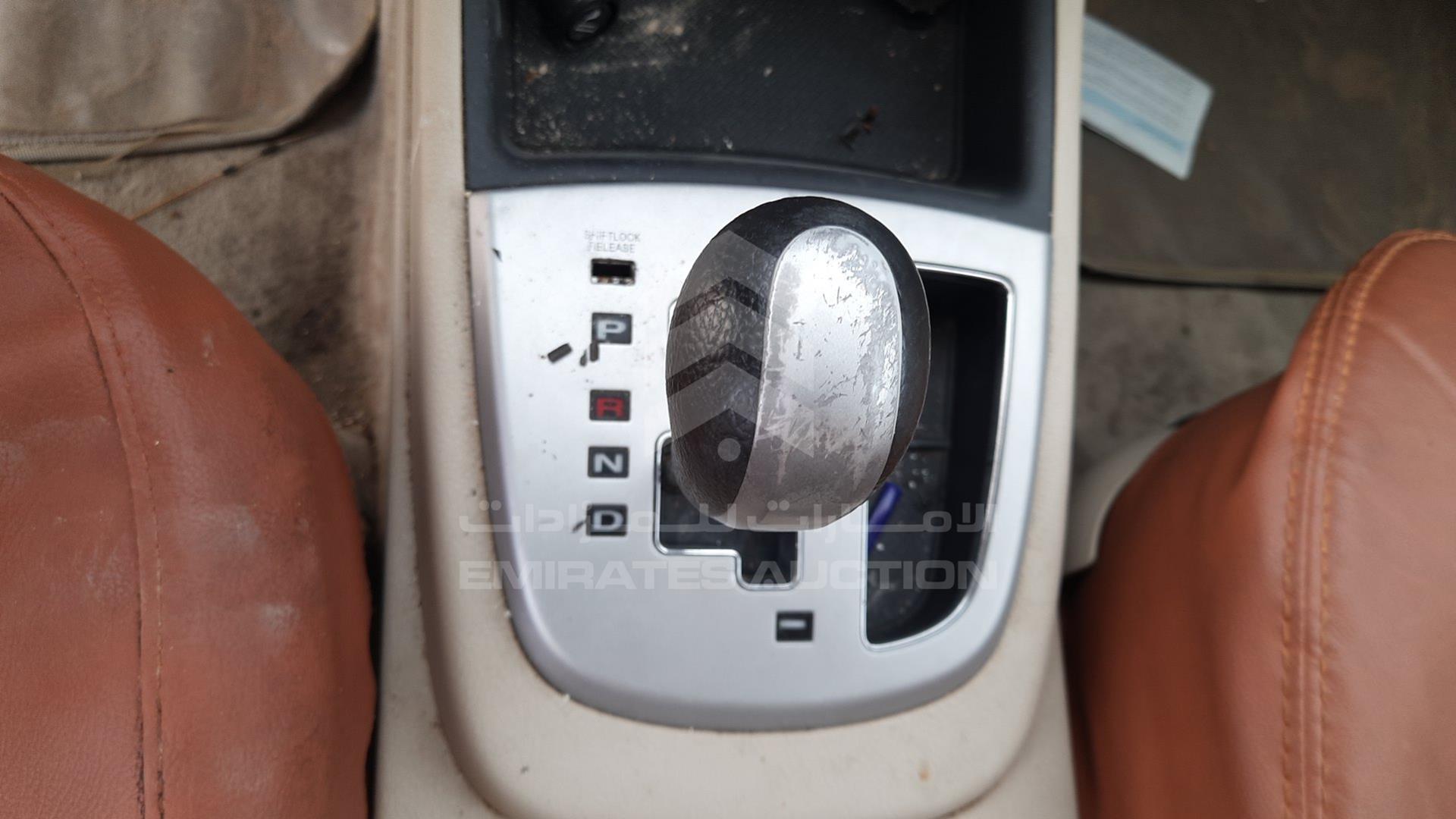 2009 HYUNDAI SANTA FE VIN: KMHSG81D39U462011