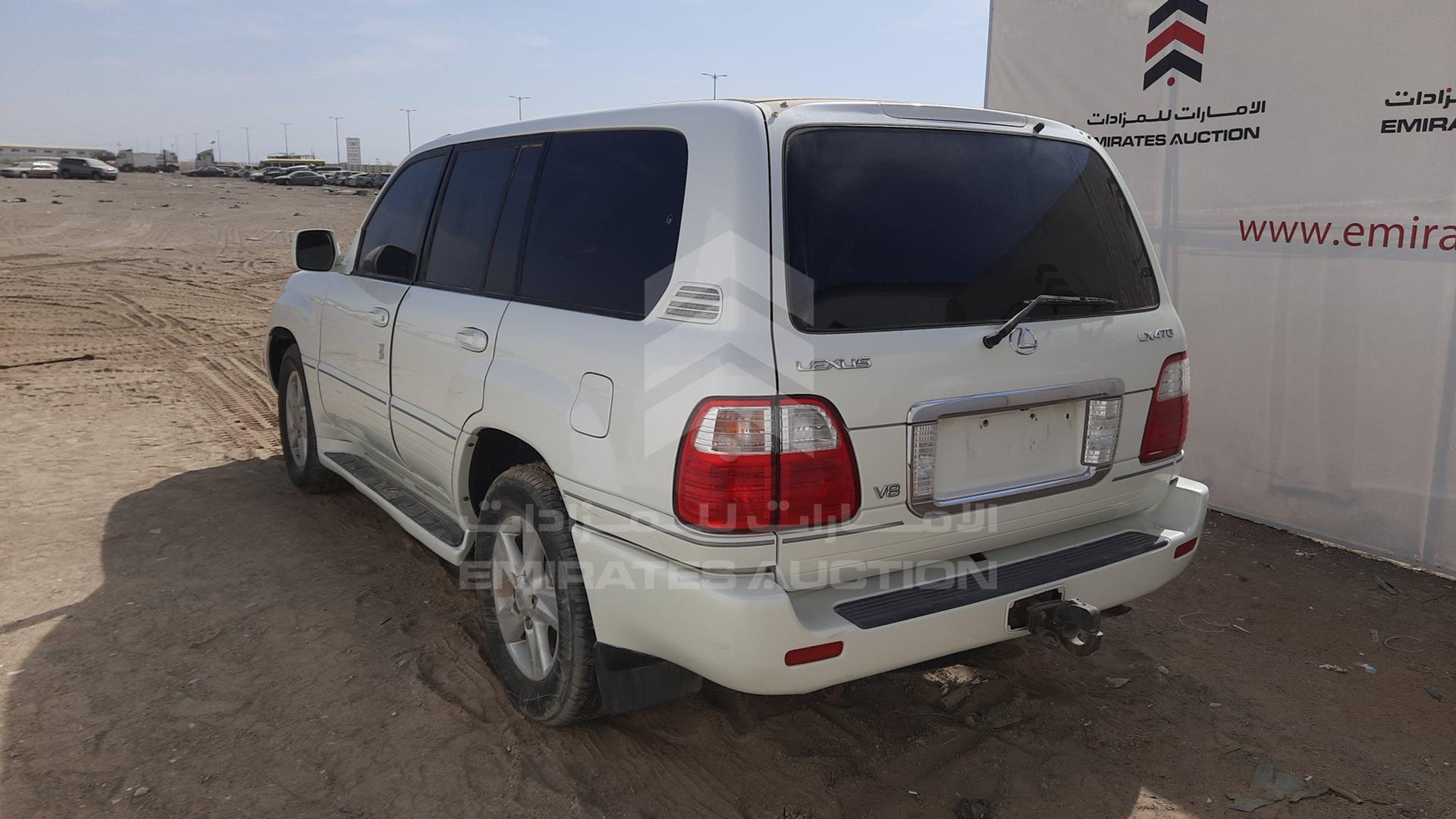 2005 LEXUS LX 470 VIN: JTJHT00WX53551277