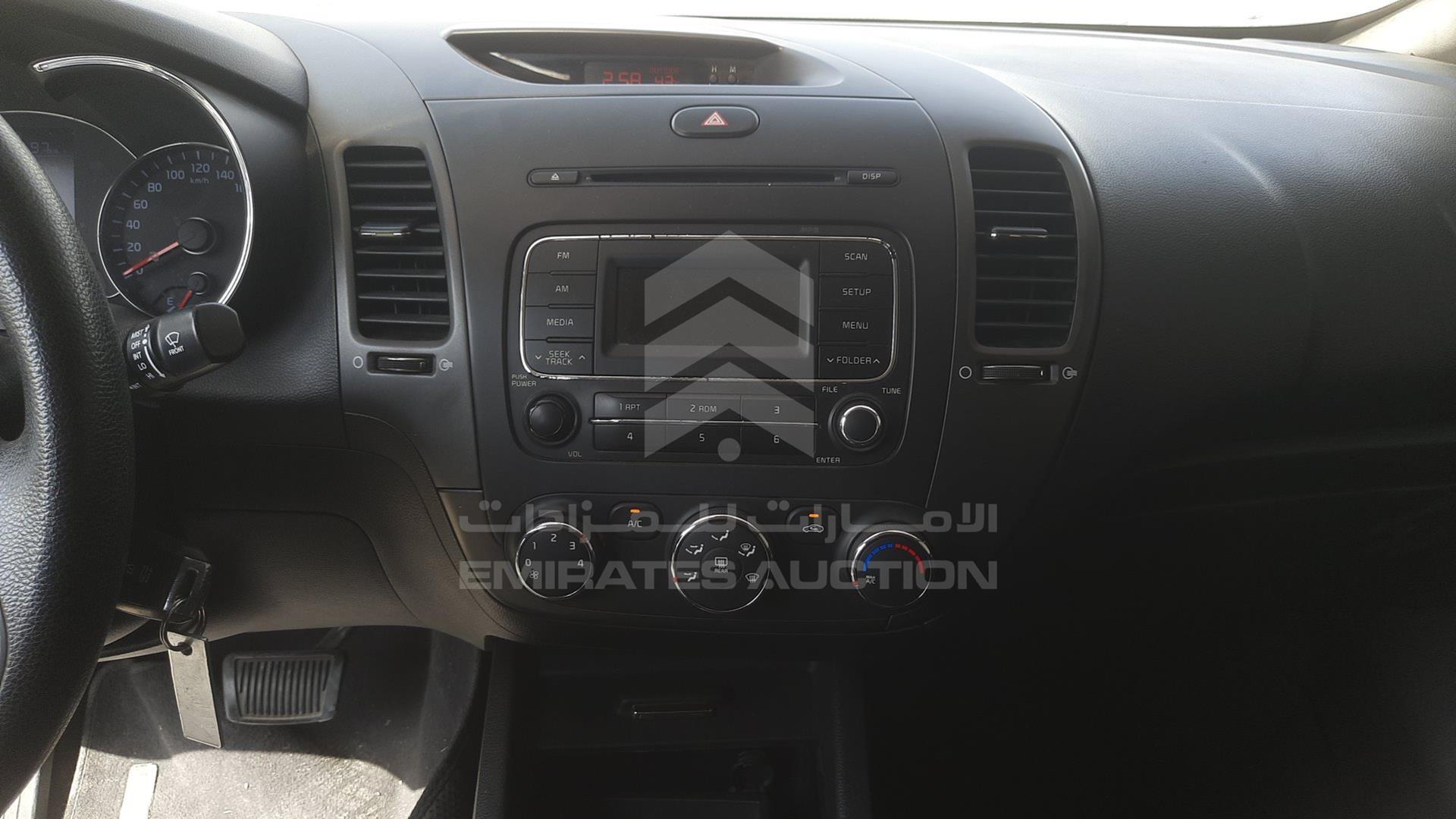 2016 KIA CERATO VIN: KNAFK4170G5553894