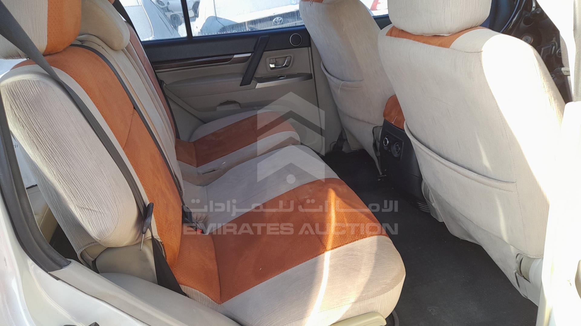 2013 MITSUBISHI PAJERO VIN: JMYLRV95WDJ702310