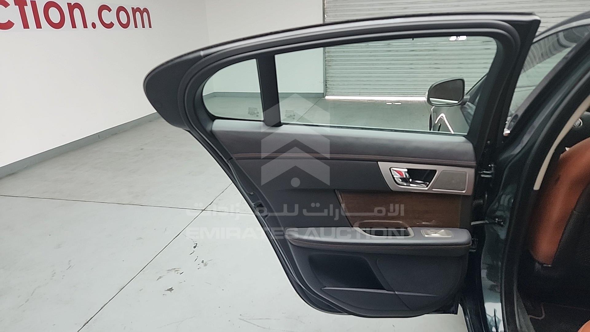 2009 JAGUAR XF VIN: SAJAA07GX91R38813