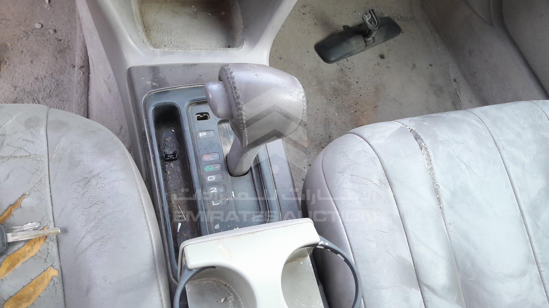1998 TOYOTA AVALON VIN: 4T1BF18B6WU221800