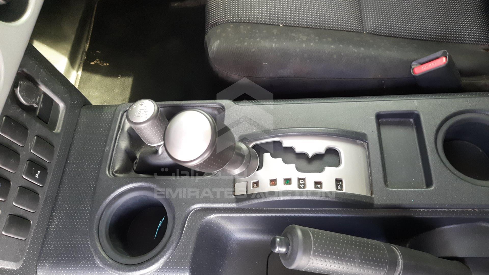 2014 TOYOTA FJ CRUISER VIN: JTEBU11F1EK198021