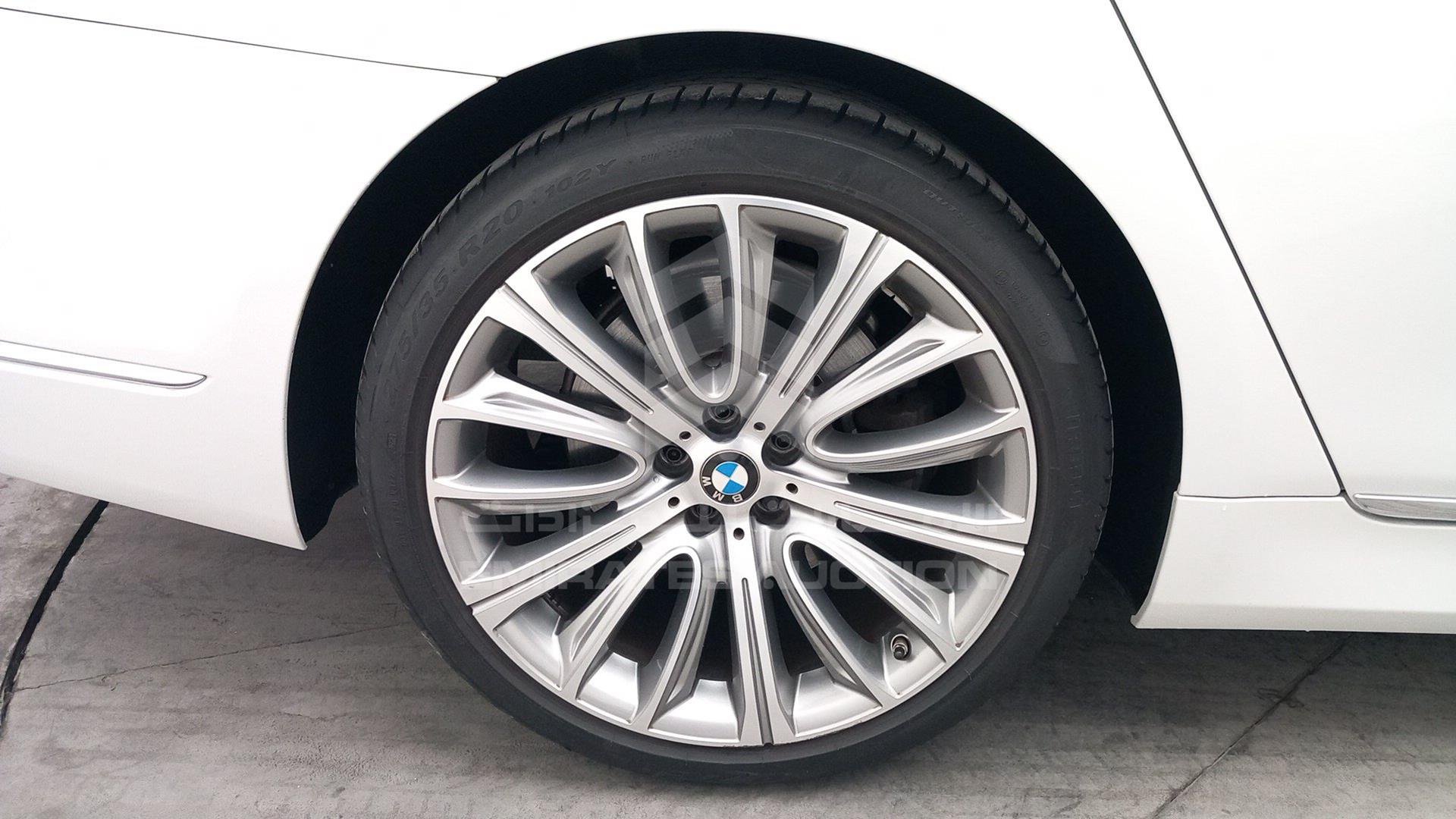 2017 BMW 740 LI VIN: WBA7E2107HG408800