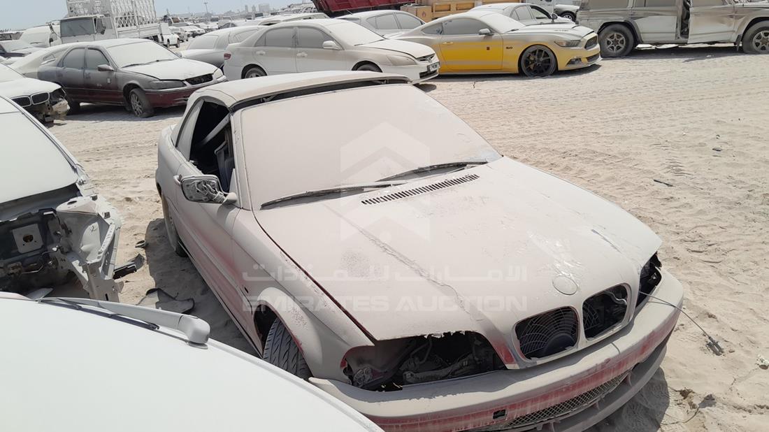 بي ام دبليو 330 2003 — الزاوية الأمامية اليمنى — صورة 8