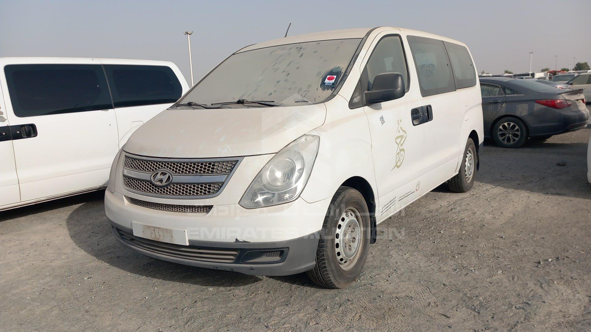 2016 HYUNDAI H1 VIN: KMJWA37RXGU725731