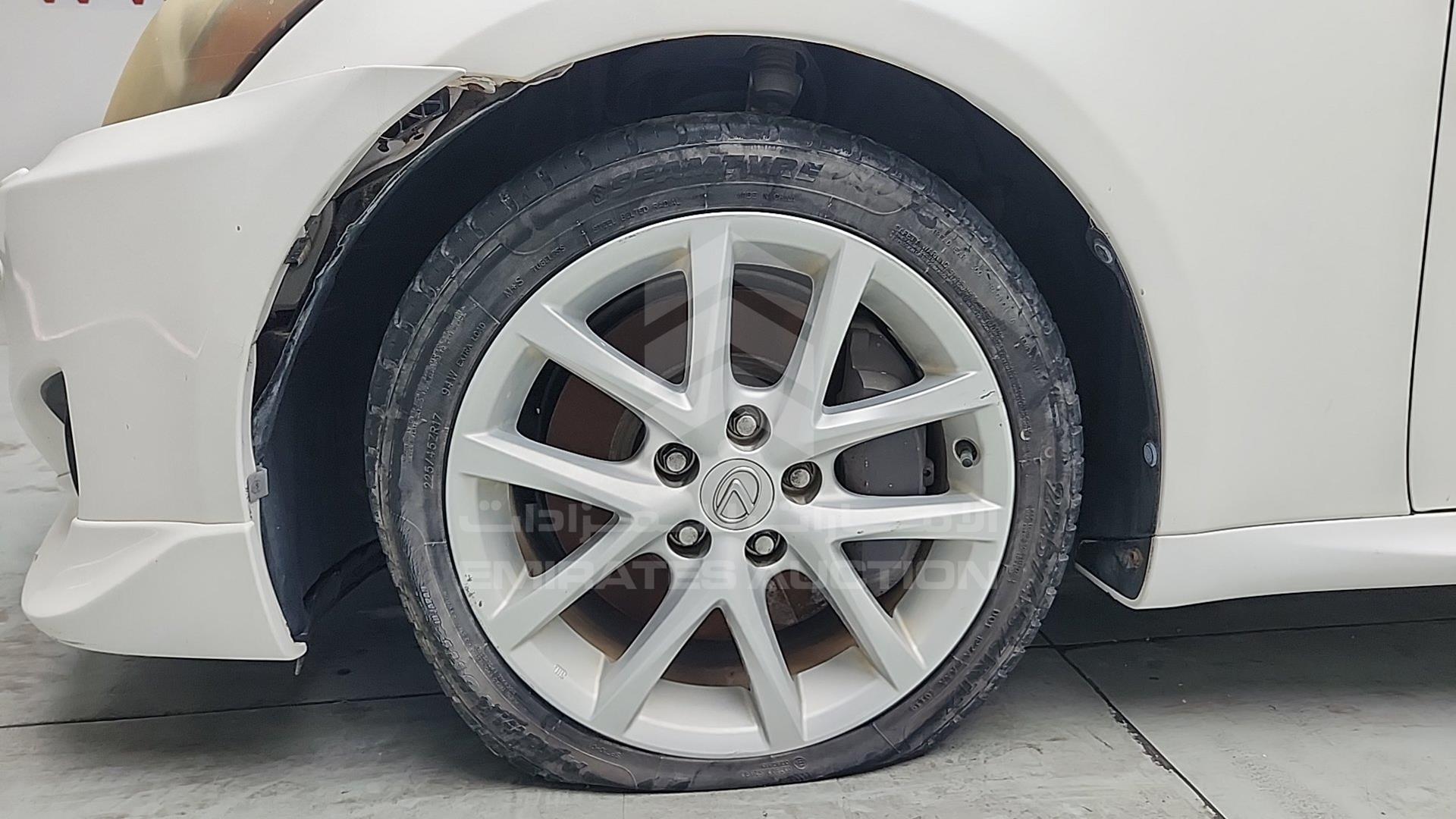 2013 LEXUS IS300 VIN: JTHBG2629D5003494