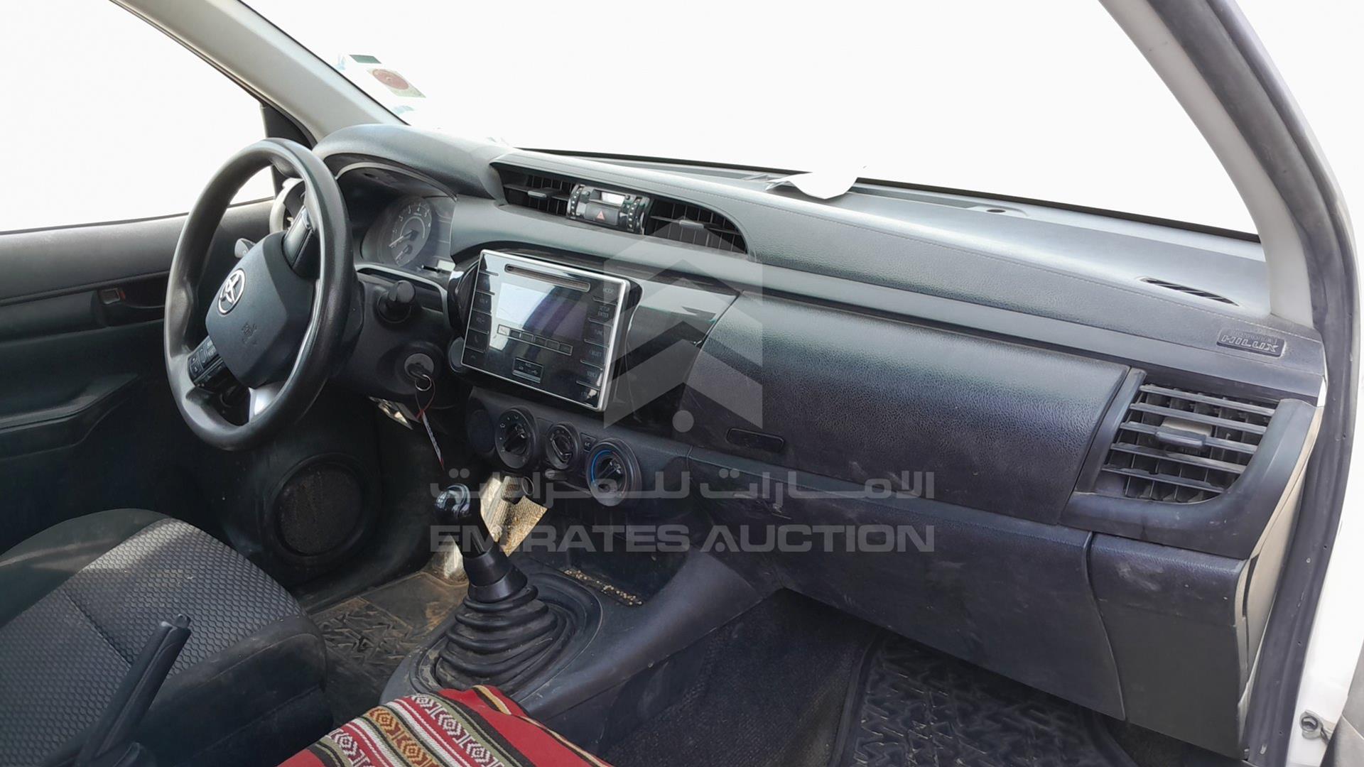 2016 TOYOTA HILUX VIN: MR0CX6CD2G0290716