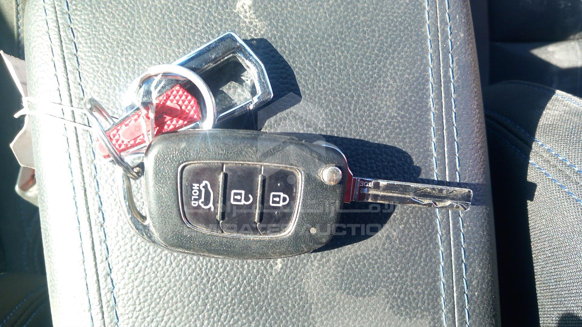 2016 HYUNDAI TUCSON VIN: TMAJ28137GJ061926