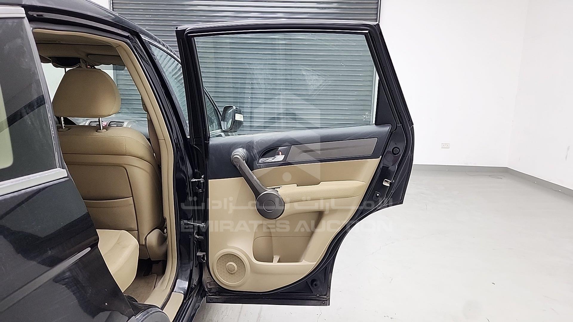 2009 HONDA CRV VIN: JHLRE48539C400603