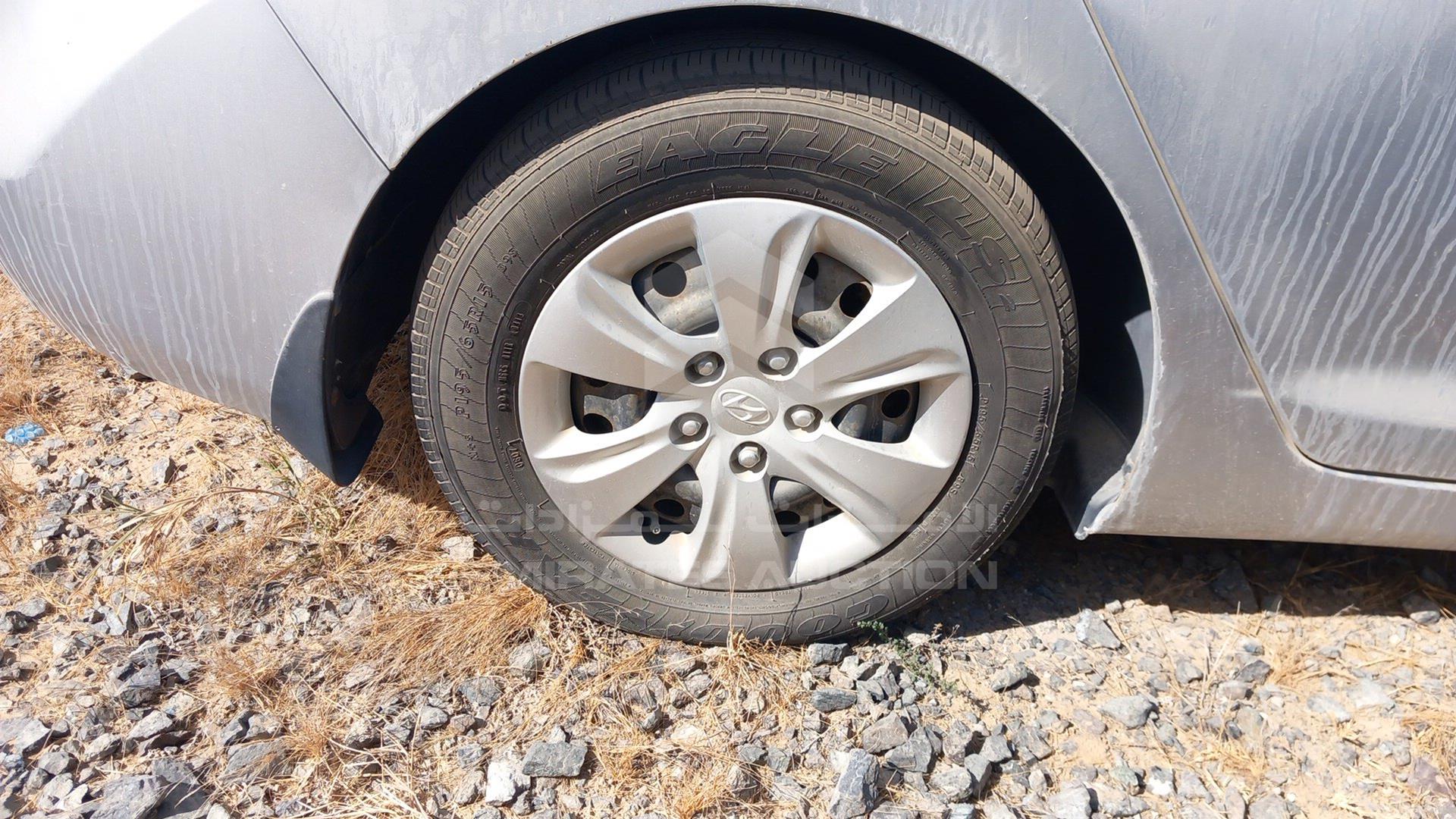 2013 HYUNDAI ELANTRA VIN: KMHDG41C1DU604499