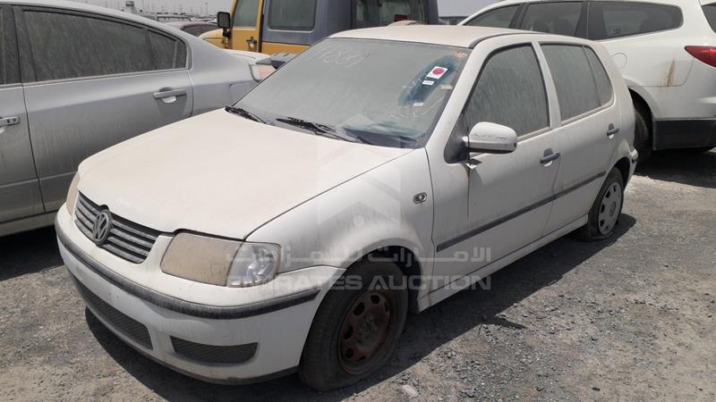 VIN: WVWZZZ6NZ1Y117292 Auction: EmiratesAuction Lot: 344058 WVWZZZ6NZ1Y117292 Volkswagen Polo 2001 WHITE Photo 4