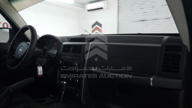 1J4PN2GKXAW148555 Auction: EmiratesAuction Lot: 406545 1J4PN2GKXAW148555 Jeep Cherokee 2010 BLACK Photo 27