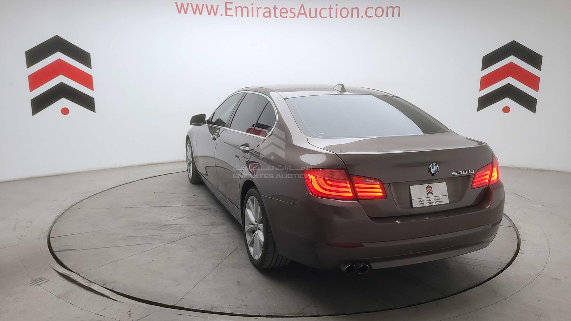 2013 BMW 530 VIN: WBACU5102DSF10485