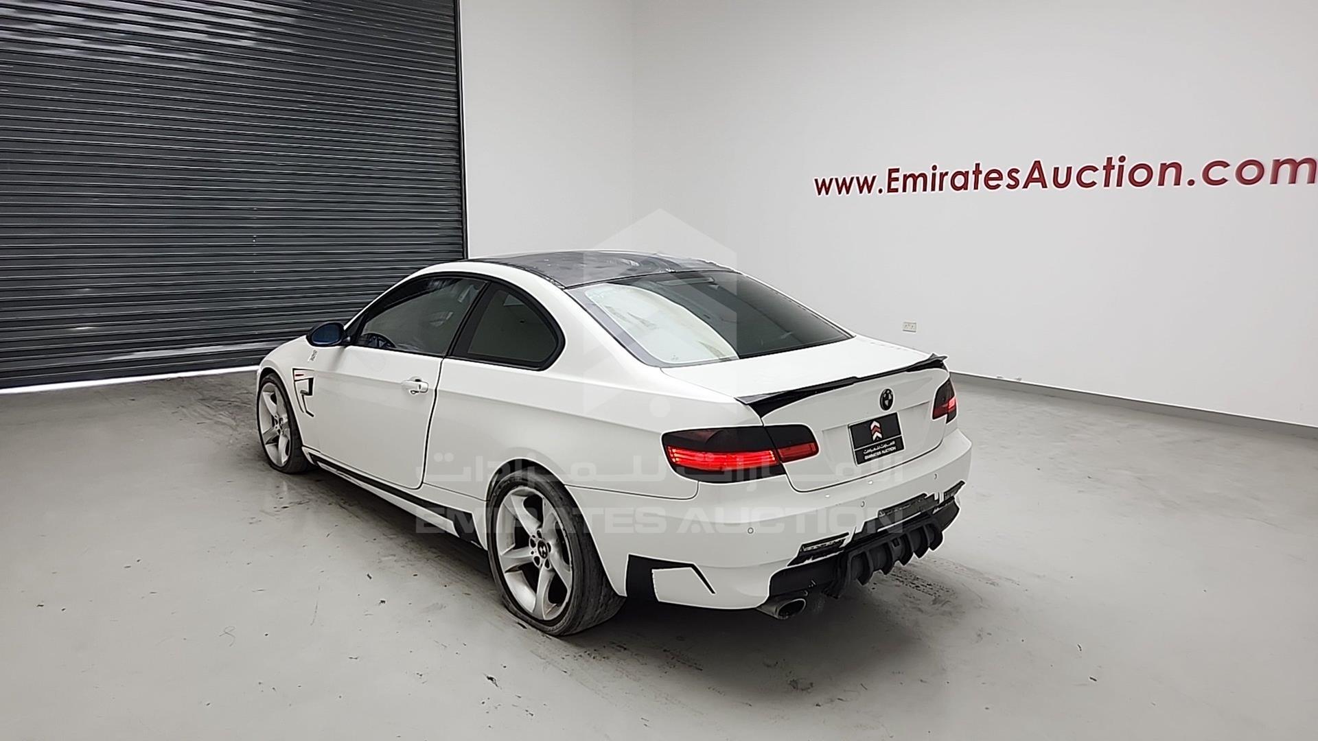 2009 BMW 320 VIN: WBAWA51059JP99961