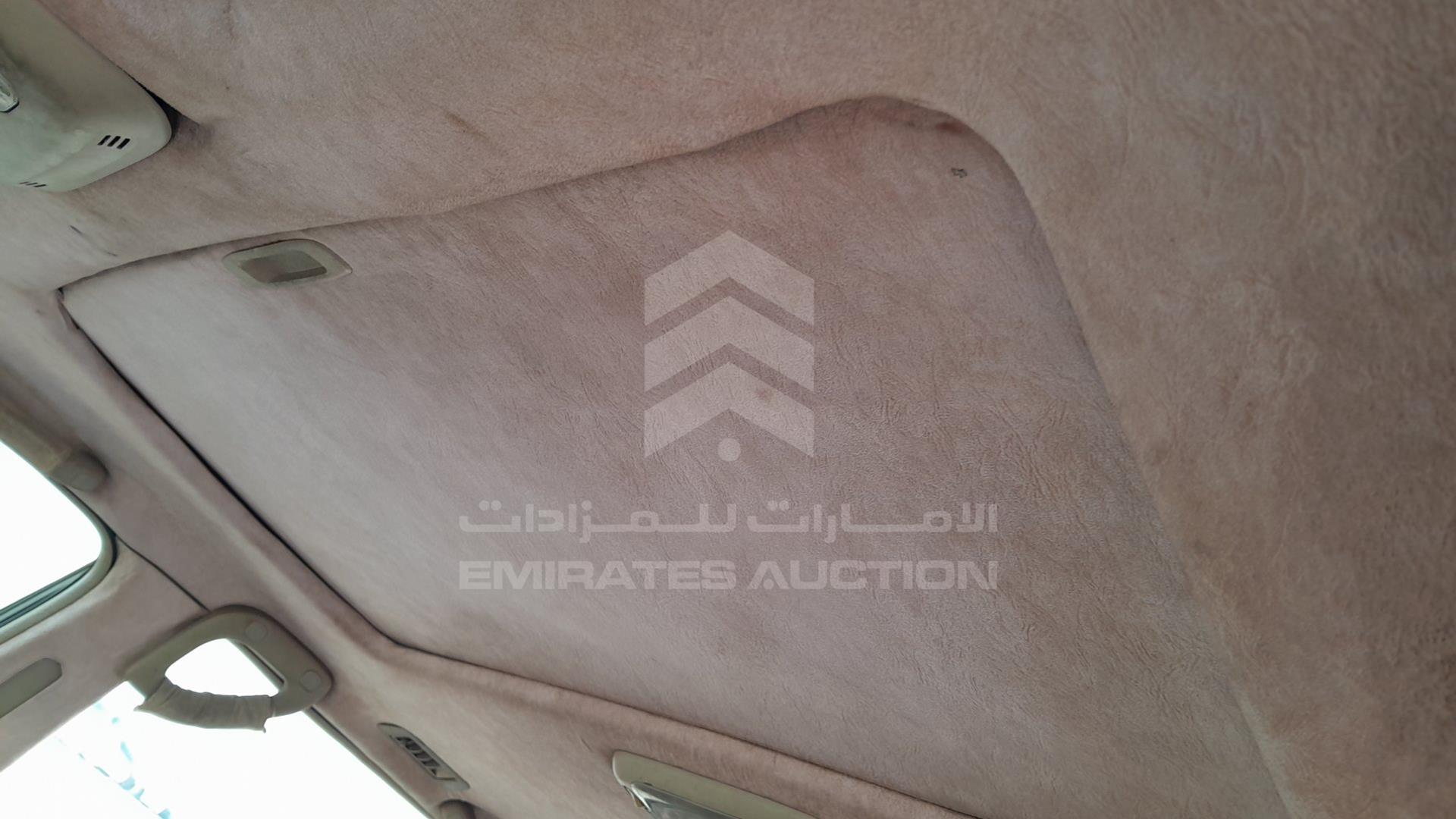 2006 TOYOTA LAND CRUISER VIN: JTEHJ09JX65132086