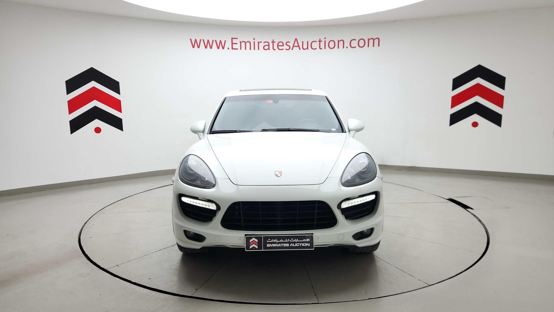 2014 PORSCHE CAYENNE GTS VIN: WP1ZZZ92ZELA73608