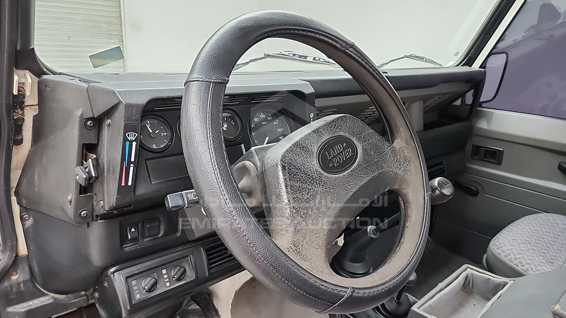 1999 LAND ROVER DEFENDER VIN: SALLDHAD8XA162422