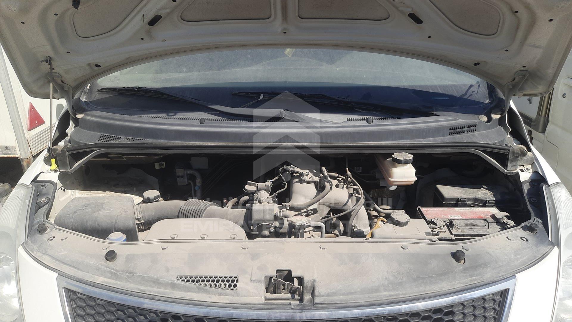 2016 HYUNDAI H1 VIN: KMJWA37R1GU734186