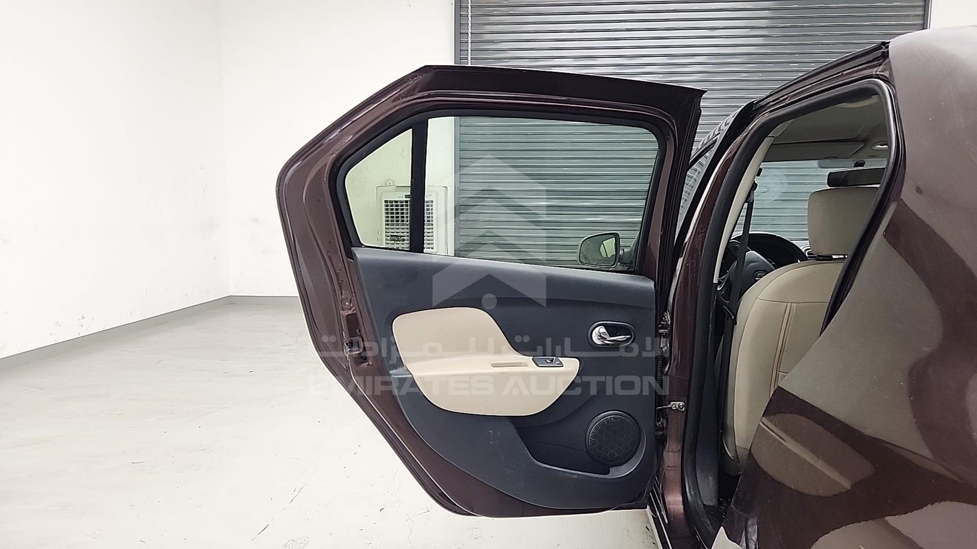 2017 RENAULT SYMBOL VIN: VF14SRAB3HT518726
