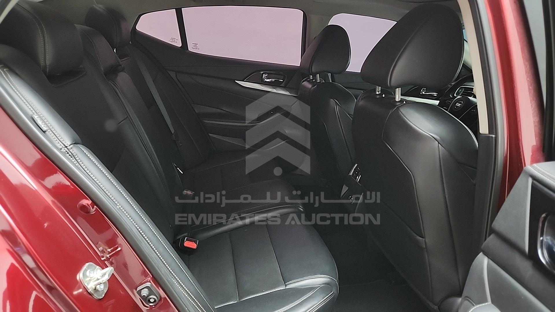 2019 NISSAN MAXIMA VIN: 1N4AA6AV5KC367773