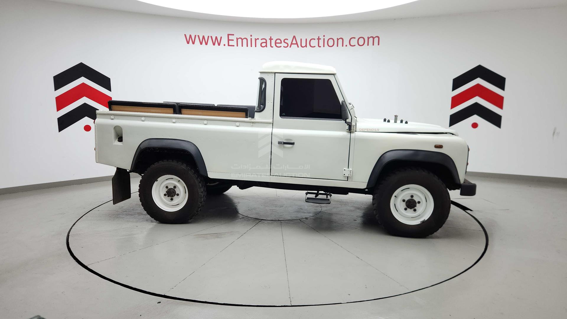 1999 LAND ROVER DEFENDER VIN: SALLDHAD8XA162422