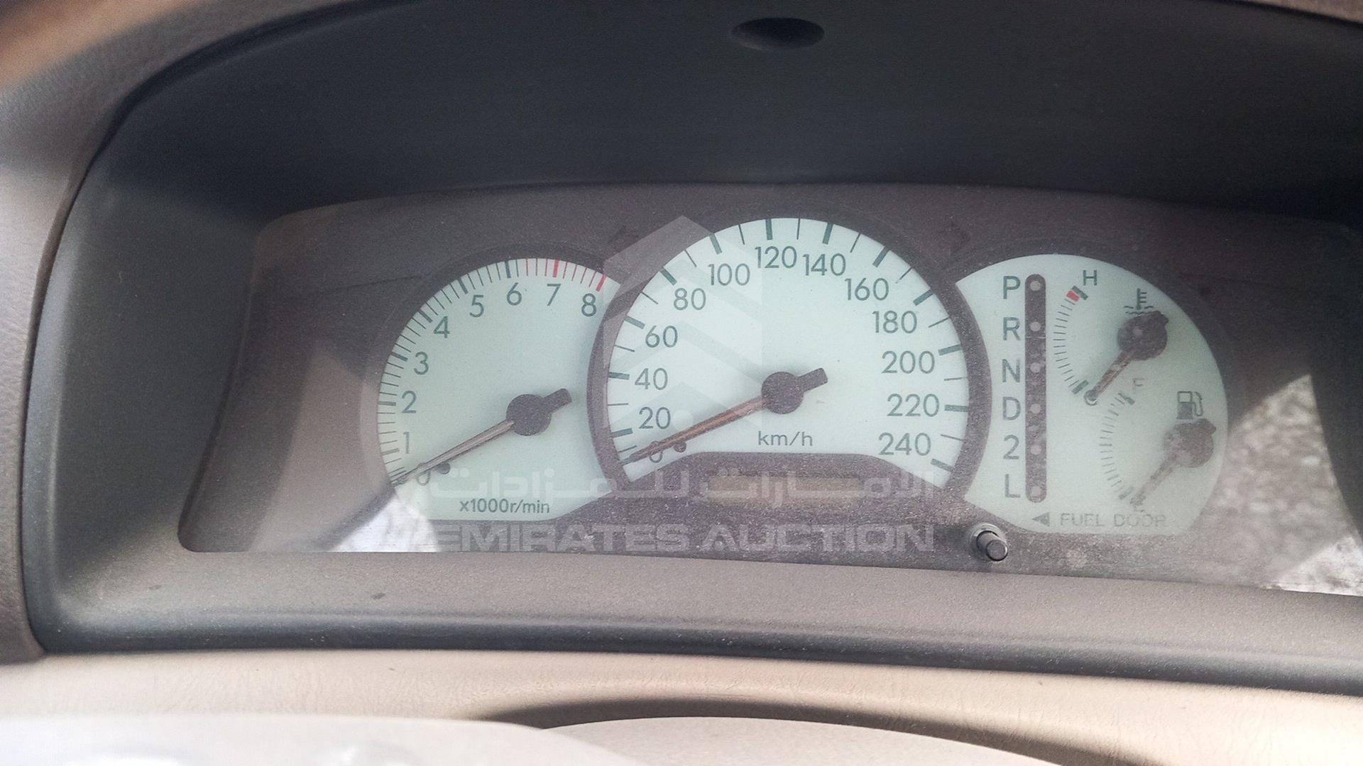 2002 TOYOTA COROLLA VIN: JTDBR23E220087811