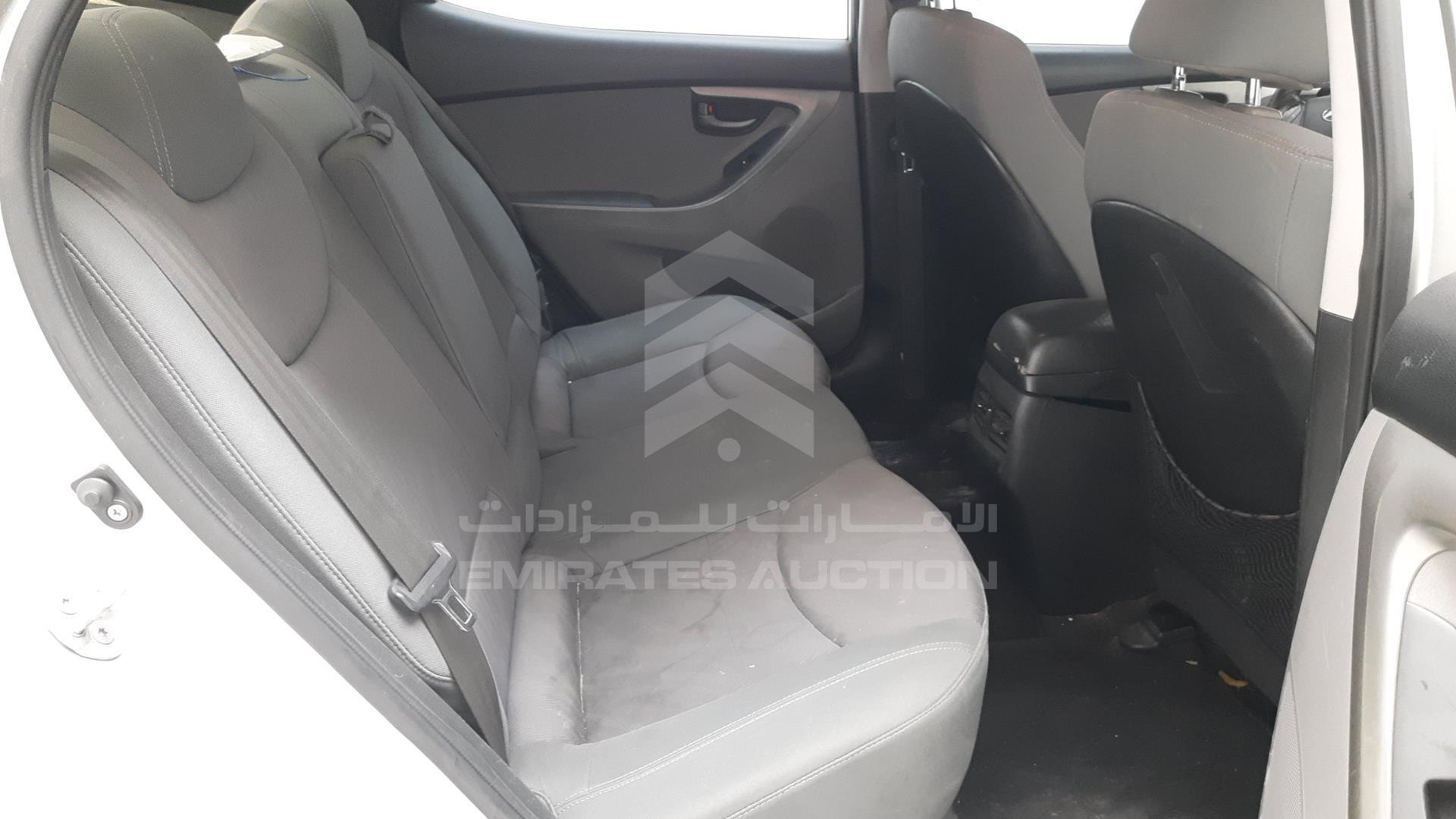2015 HYUNDAI ELANTRA VIN: KMHDG41E6FU110532