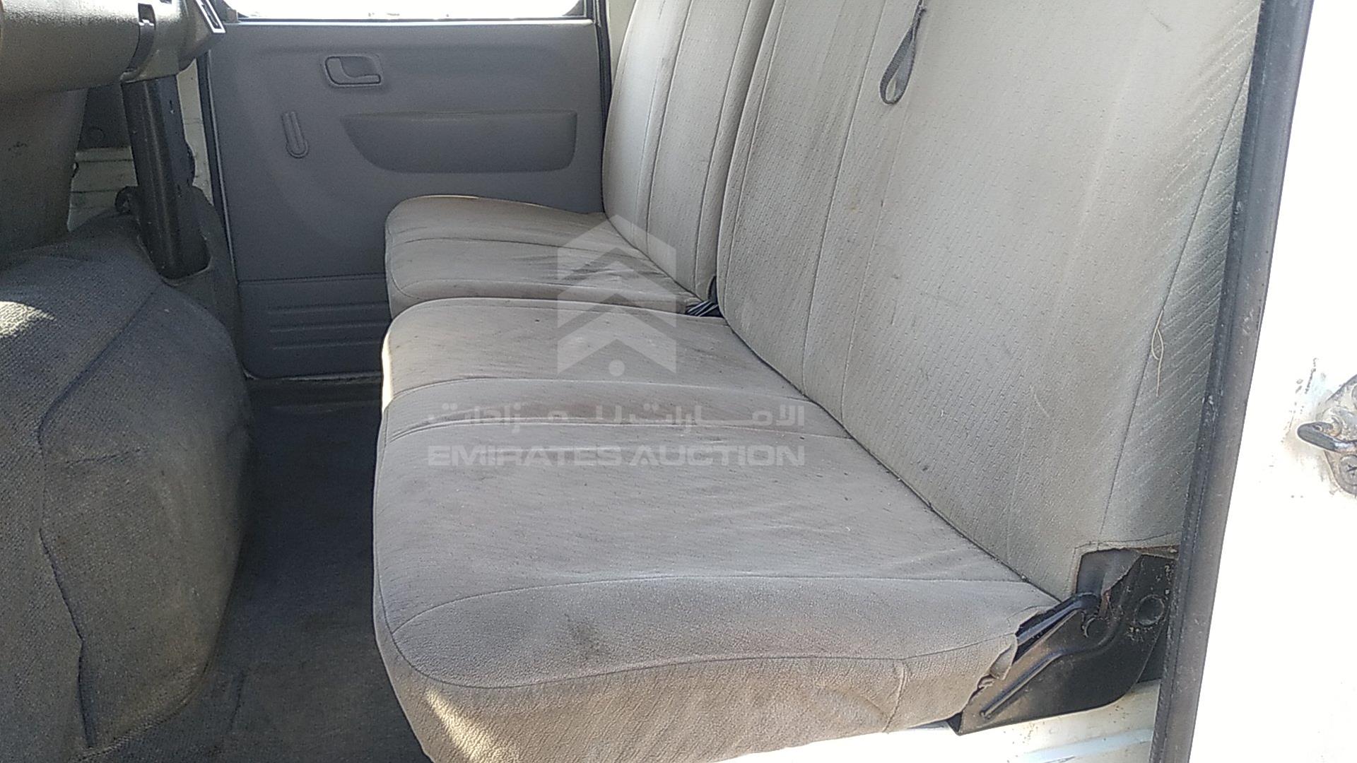 2015 MITSUBISHI CANTER VIN: JL7B6E1P0FK028476