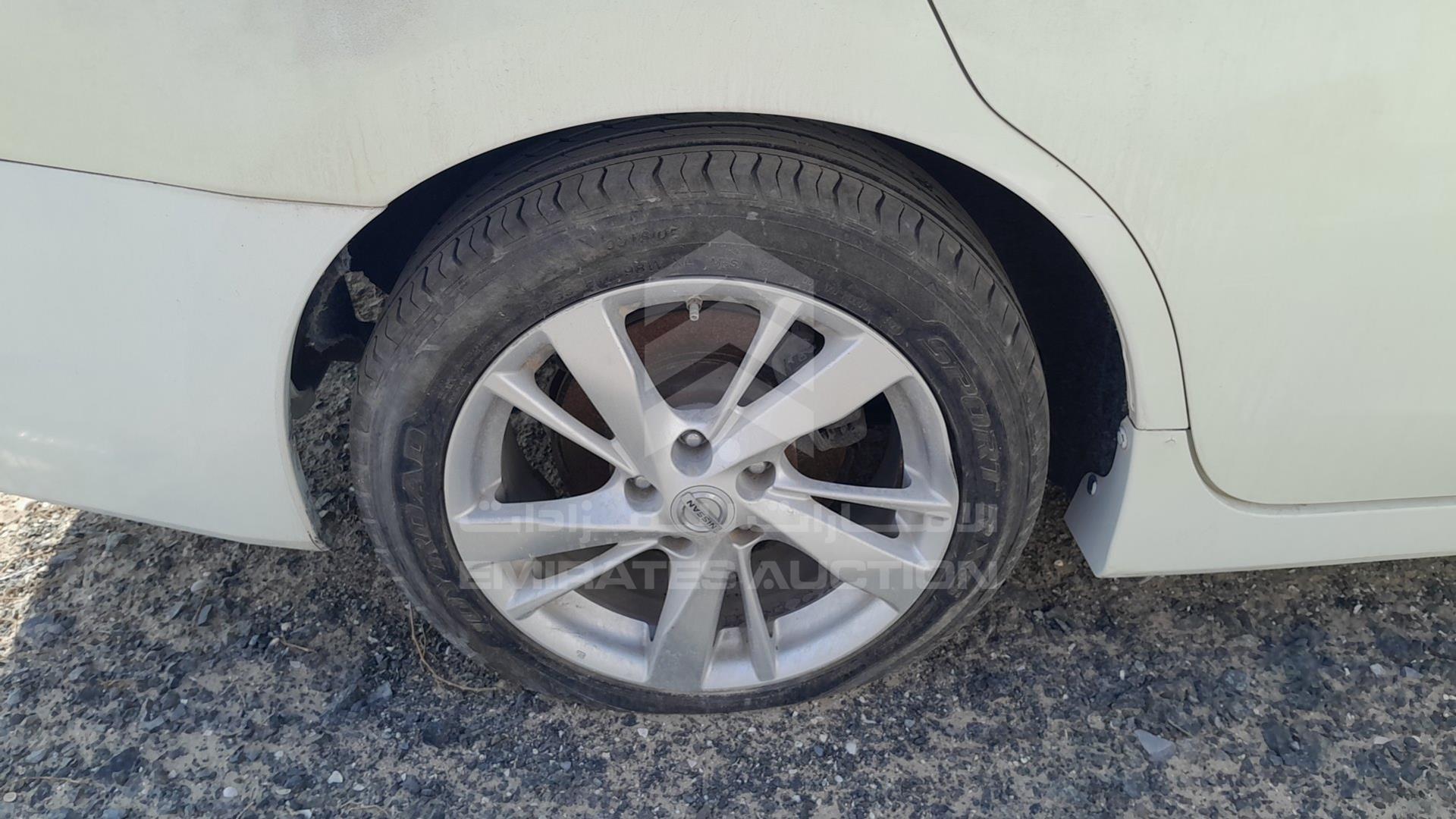 2015 NISSAN ALTIMA VIN: 1N4AL3AP9FC211980