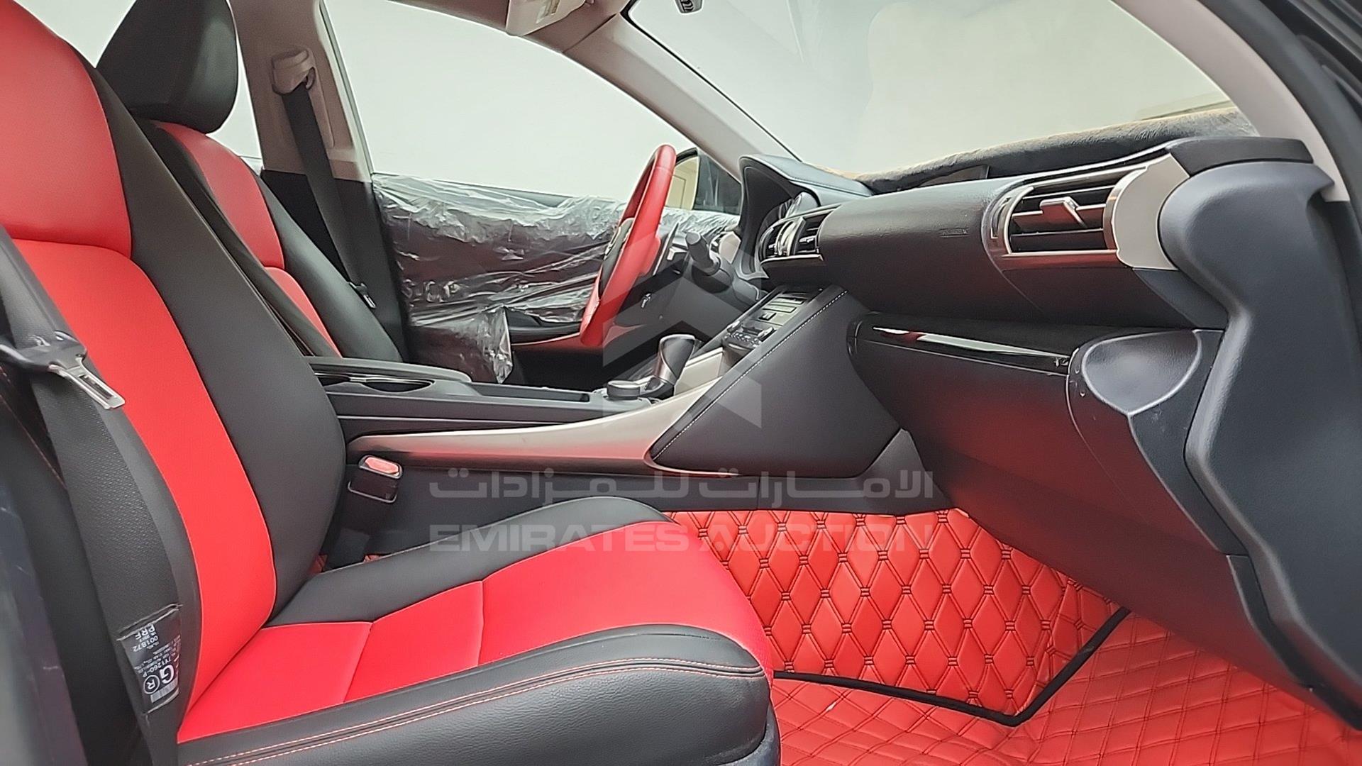 2018 LEXUS IS300 VIN: JTHBA1D26J5067048