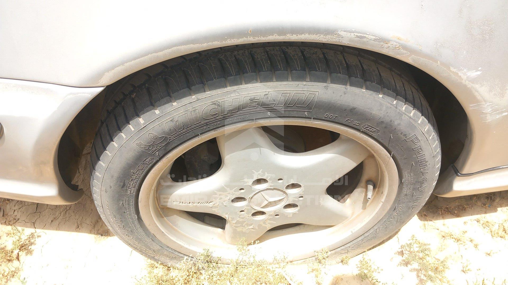 0 MERCEDES --- VIN: WDB2083651F024839