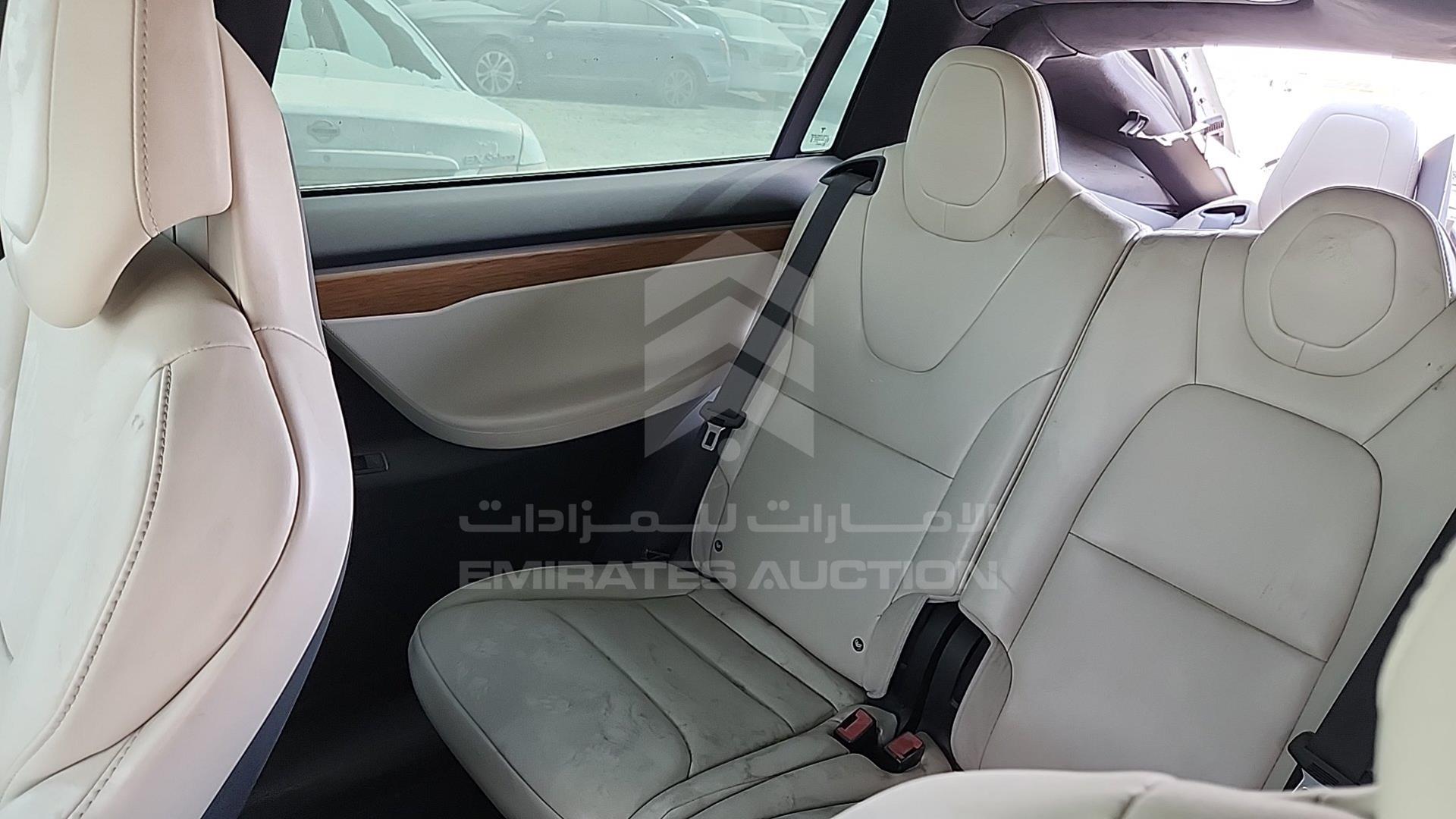 2020 TESLA MODEL X VIN: 5YJXCCE27LF216354