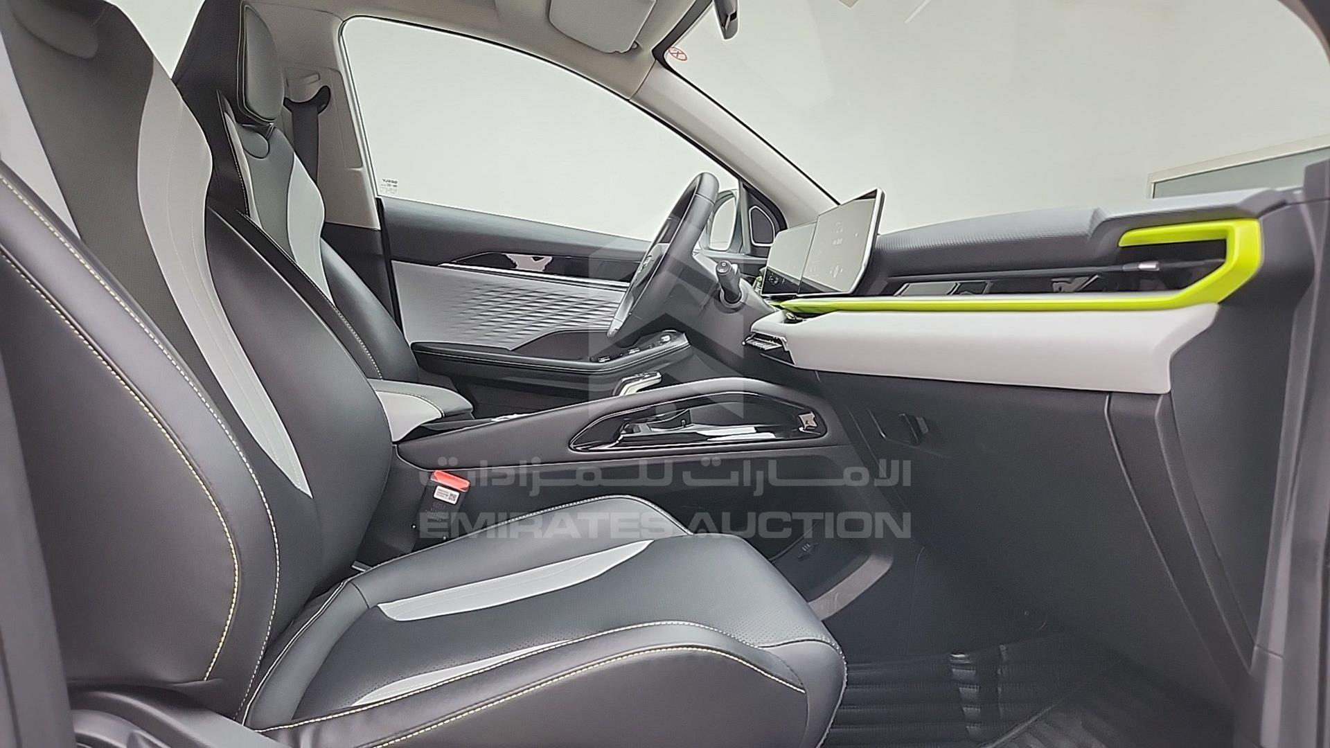 2024 GEELY COOLRAY VIN: LB3762KZ4RX505411