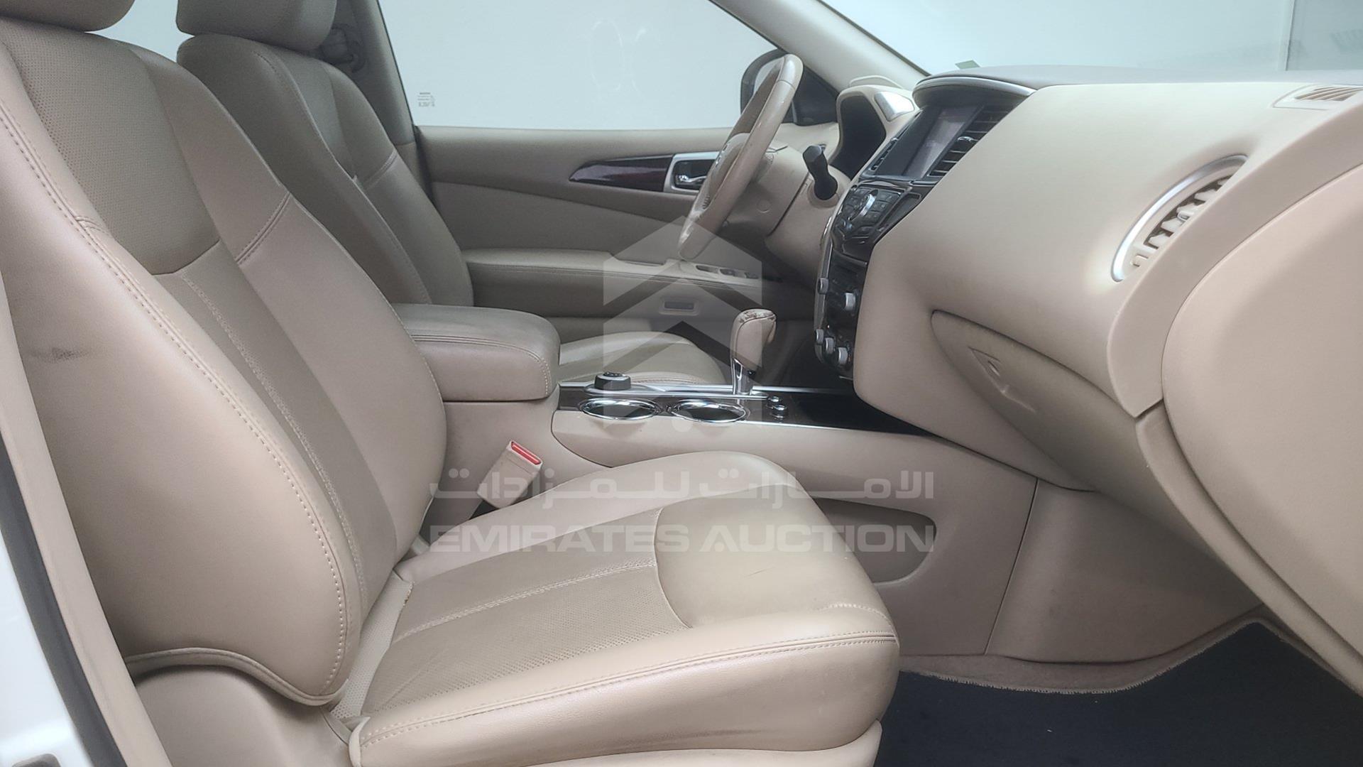2015 NISSAN PATHFINDER VIN: 5N1AR2MM6FC643829