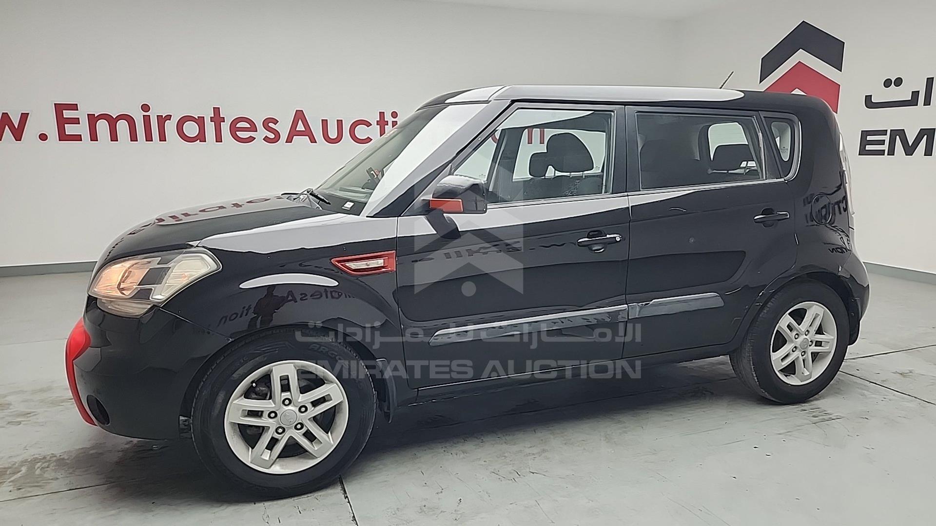2012 KIA SOUL VIN: KNAJT8110C7323586